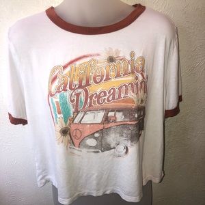 Q&A California Dreamin’ Ringer Cropped Tee